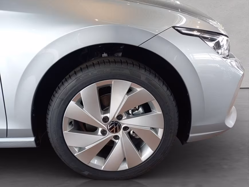 Volkswagen Golf Style