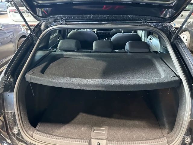 Volkswagen Taigo 1.0 TSI R-Line