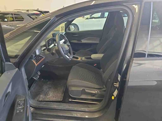 Cupra Born 150kW(204PS) 62 kWh +LED +RKAM +ACC +"19 +NAVI +SHZ +