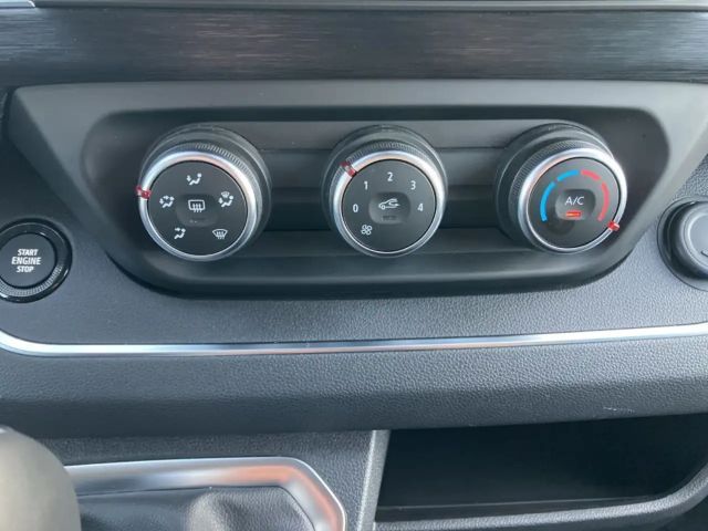 Renault Trafic Blue Combi L2H1 Life