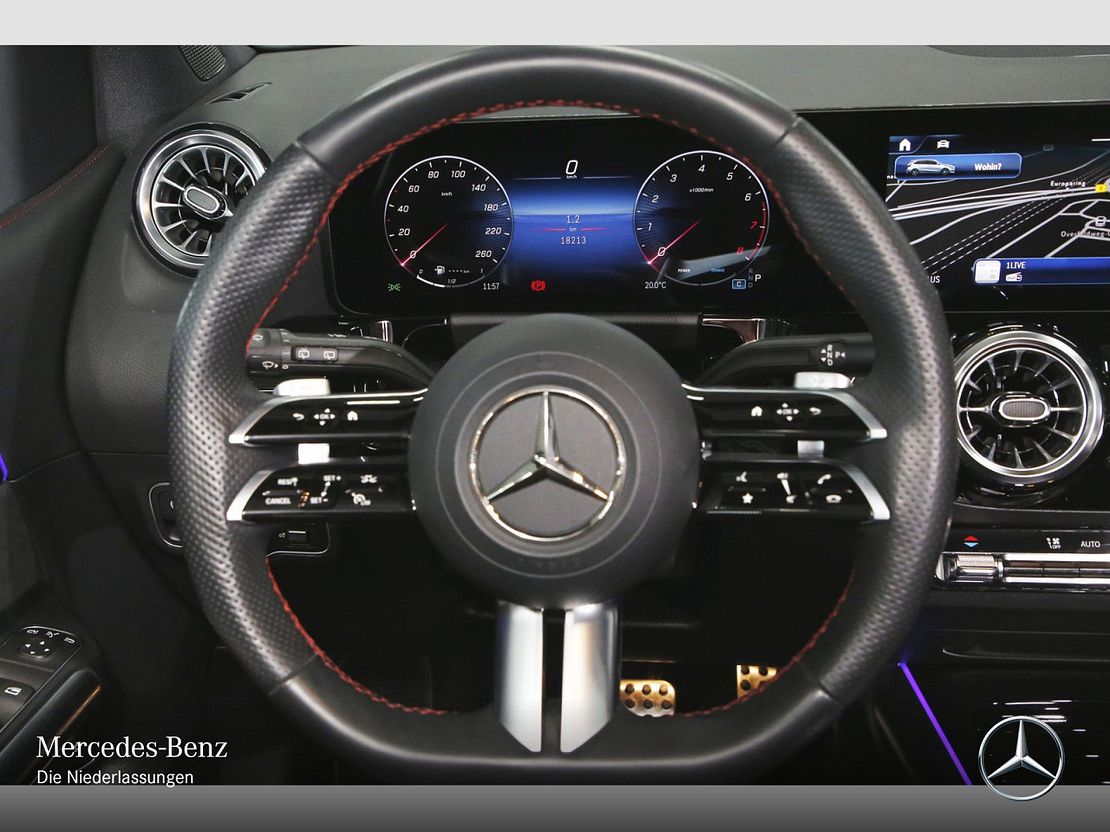 Mercedes-Benz B 200 AMG Line Sedan