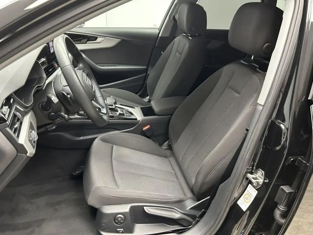 Audi A4 35 TDI Avant S-Line S-Tronic