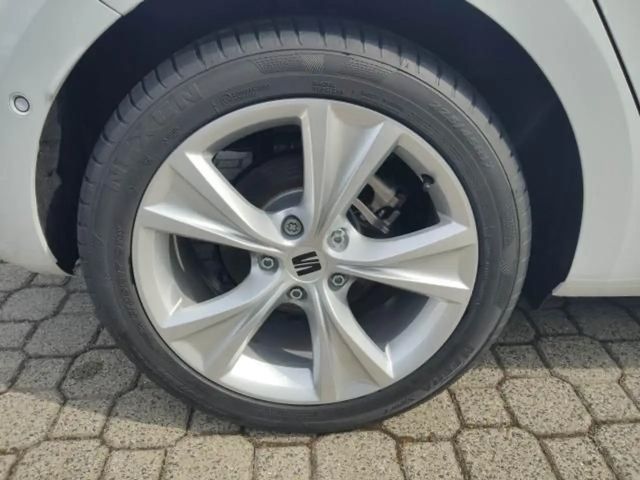 Seat Leon 1.5 eTSI DSG FR-lijn