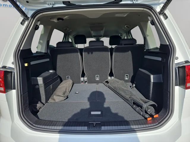 Volkswagen Touran 1.5 TSI Highline R-Line