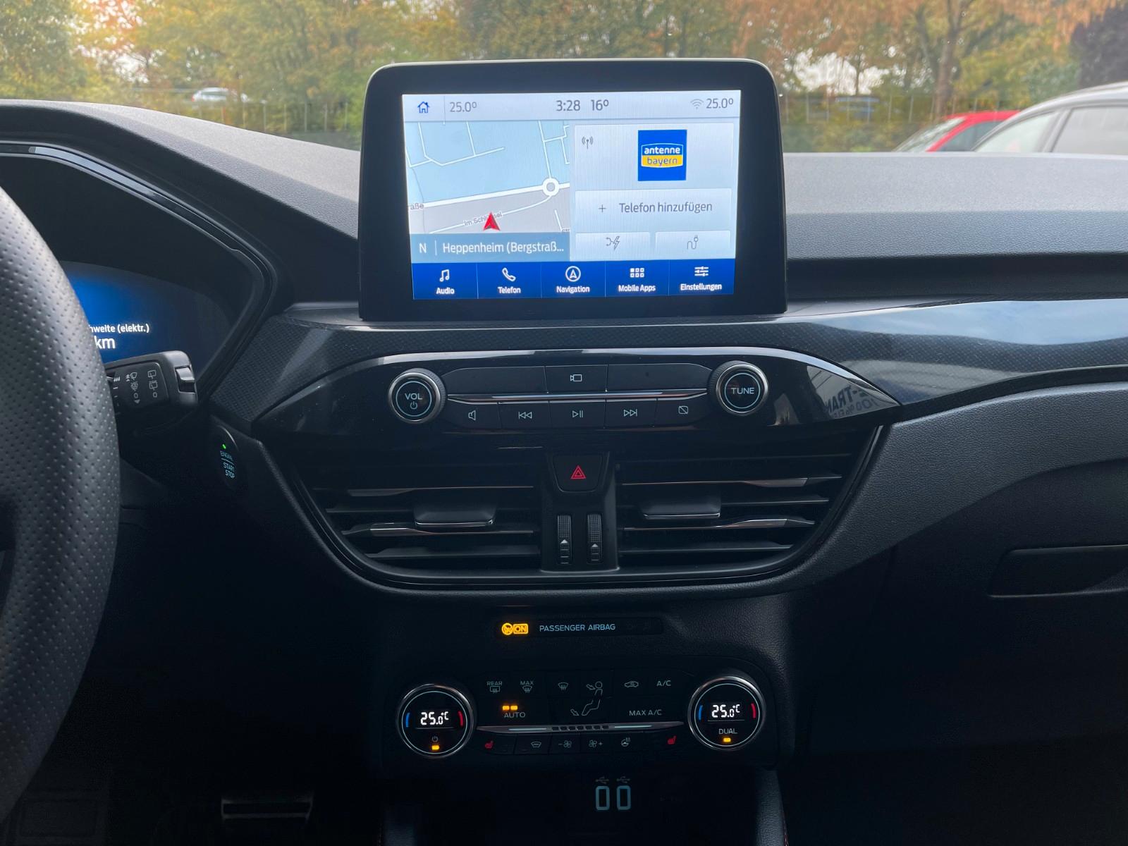 Ford Kuga Plug in Hybrid ST Line X