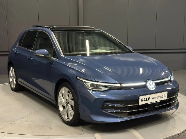 Volkswagen Golf 1.5 eTSI DSG