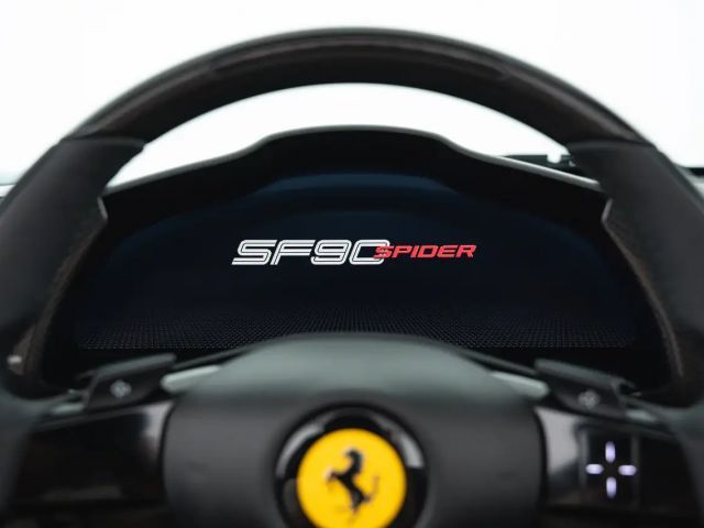 Ferrari SF90 Spider