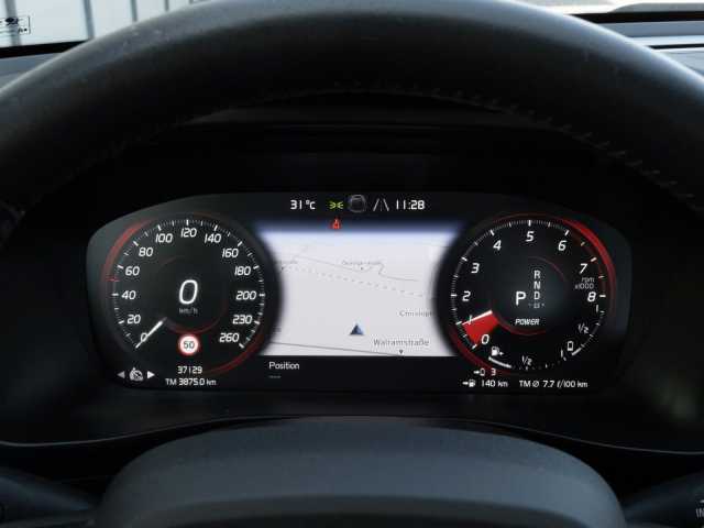 Volvo XC40 R-Design Recharge