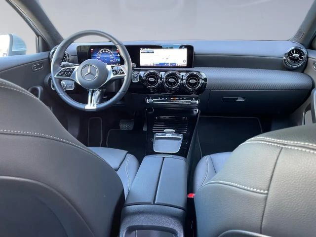 Mercedes-Benz A 180 A 180 d