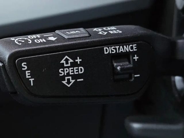 Audi A4 40 TDI Avant S-Line