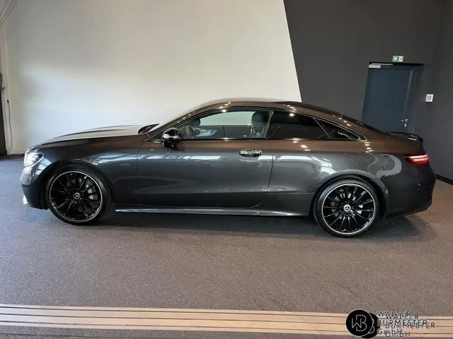 Mercedes-Benz E 300 AMG Line Coupé