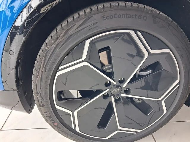 Ford Capri AWD Extended range Premium