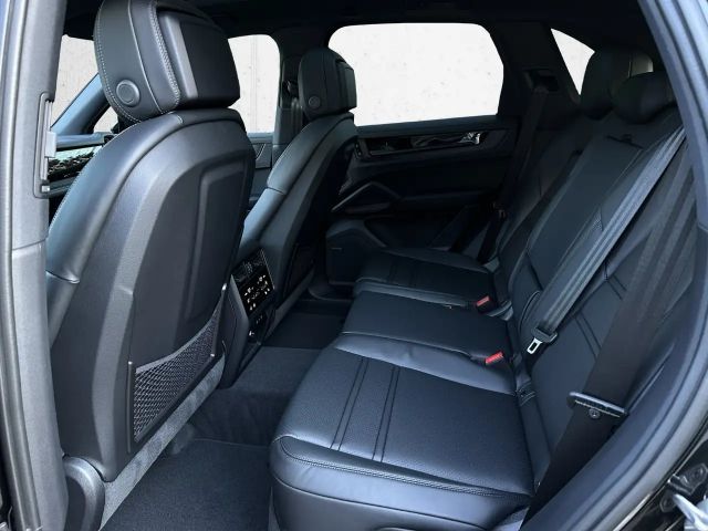 Porsche Cayenne Black Edition E-Hybrid