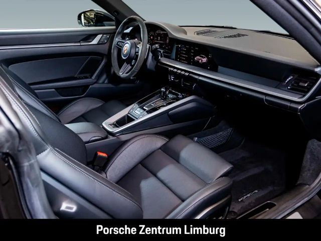 Porsche 992 Carrera Coupé