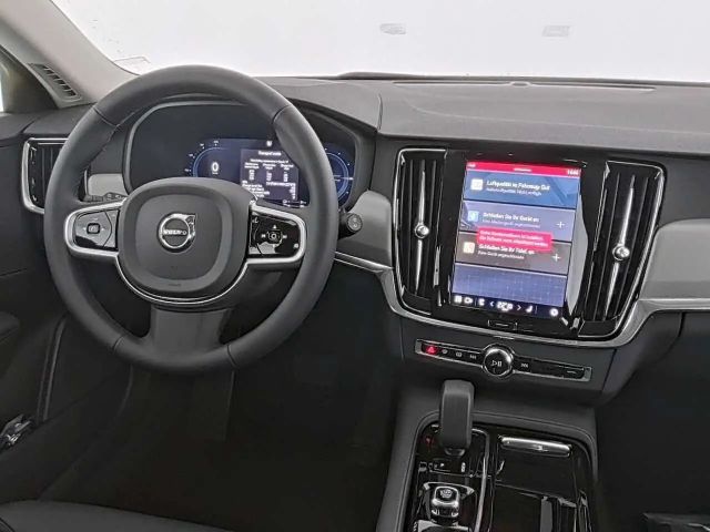 Volvo V90 AWD Core Recharge T6