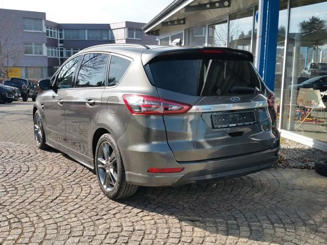 Ford S-Max ST Line