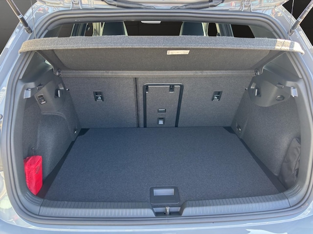 Volkswagen Golf 1.5 TSI DSG R-Line