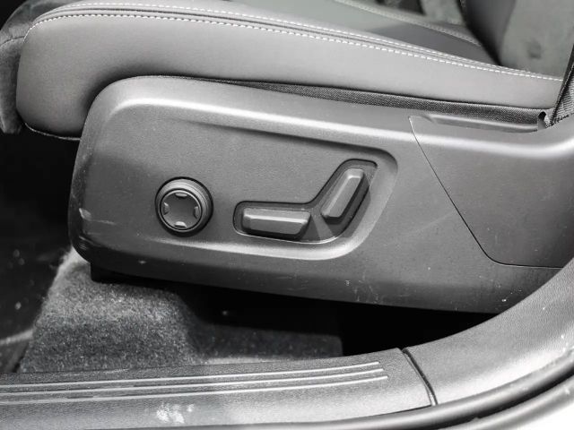 Volvo XC40 Dark Plus