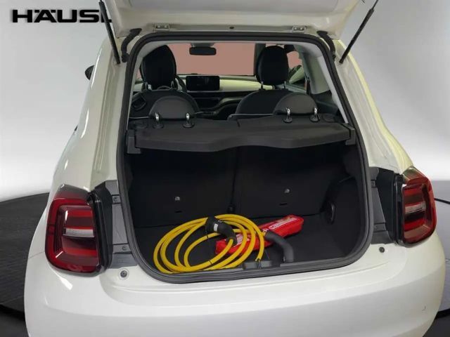 Fiat 500 Neuer 500 Kamera PDC Klimaautomatik Sitzheizung