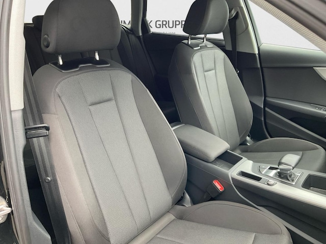 Audi A4 35 TFSI Avant S-Tronic