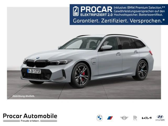 BMW 320 320e M-Sport Touring xDrive