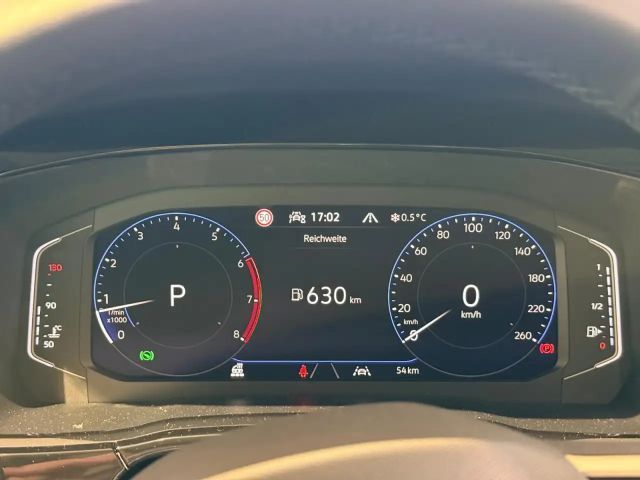 Volkswagen Touran BMT DSG Highline