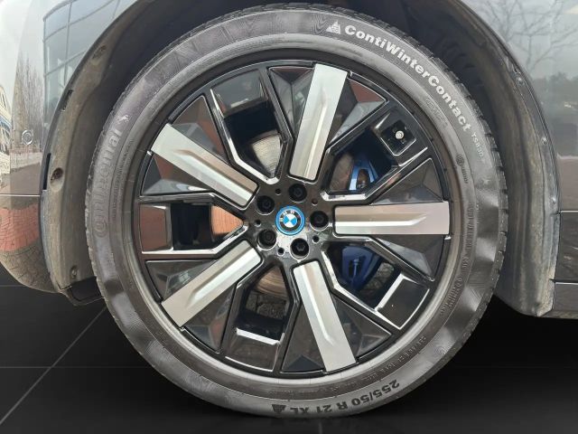 BMW iX xDrive40