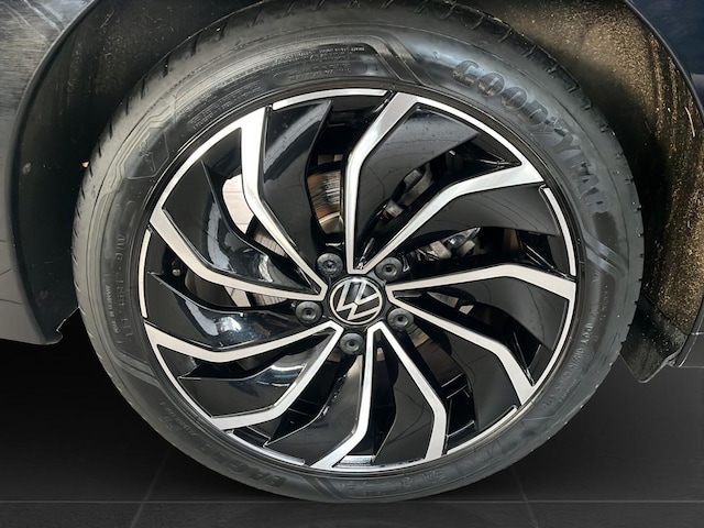 Volkswagen Golf 1.5 eTSI DSG Life Variant