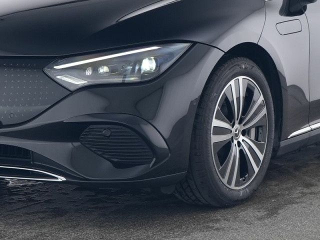 Mercedes-Benz EQE 300 Sedan