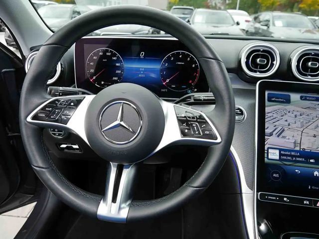 Mercedes-Benz C 200 AVANTGARDE Sedan