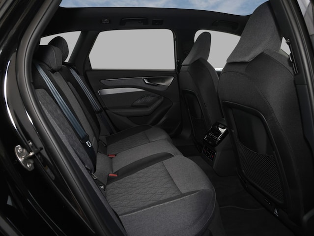 Audi A6 Avant Quattro S-Tronic