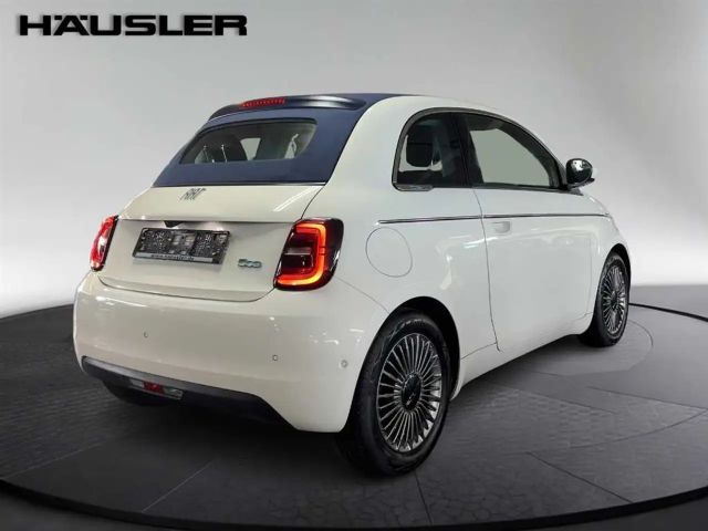 Fiat 500e Cabrio Rückfahrkamera Sitzheizung Einparkhilfe