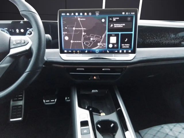 Volkswagen Passat DSG R-Line