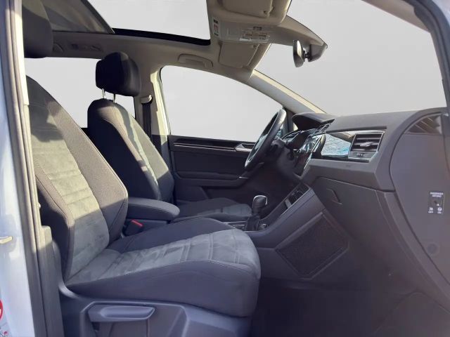 Volkswagen Touran 1.5 TSI DSG Highline