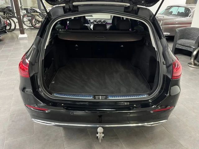 Mercedes-Benz C 220 AVANTGARDE C 220 d Estate