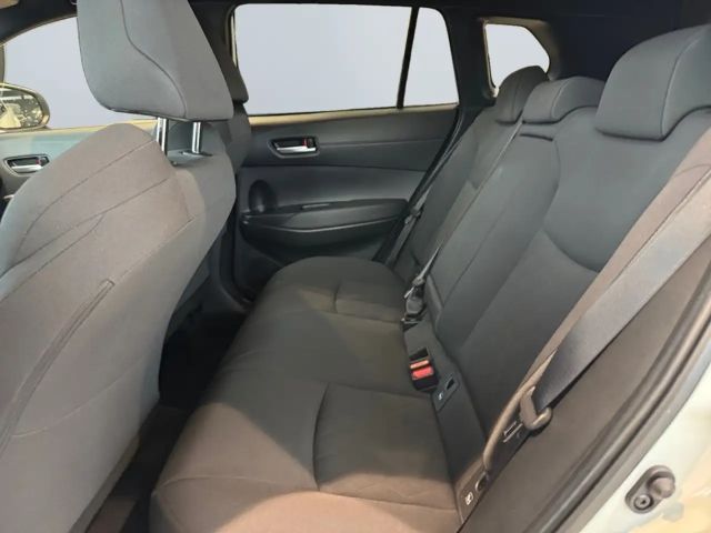 Toyota Corolla Cross Hybride Team D