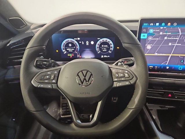 Volkswagen Passat DSG R-Line