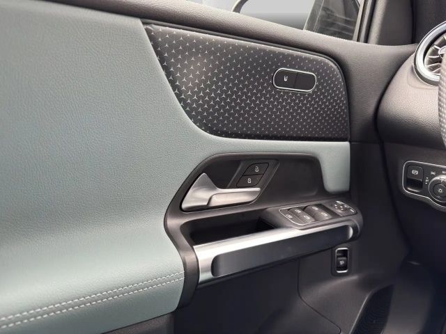 Mercedes-Benz EQB 350 4MATIC AMG Line