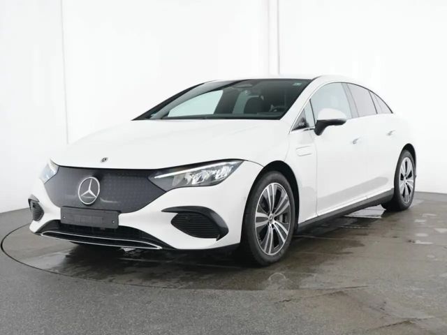 Mercedes-Benz EQE 300 Advanced Sedan