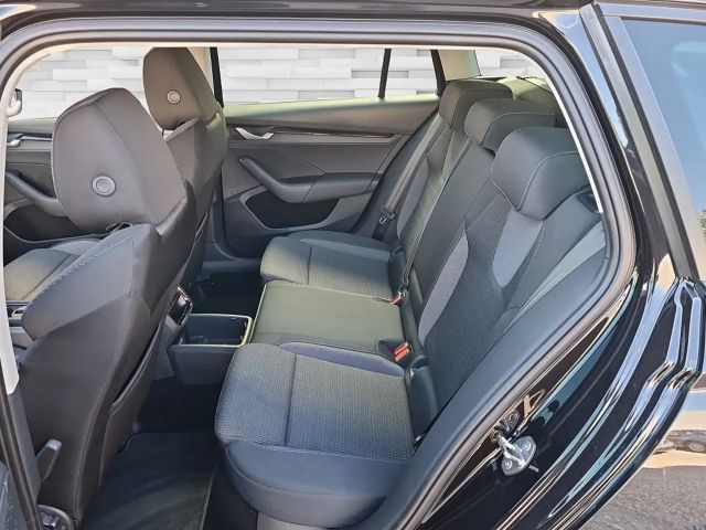 Skoda Octavia Combi Selection