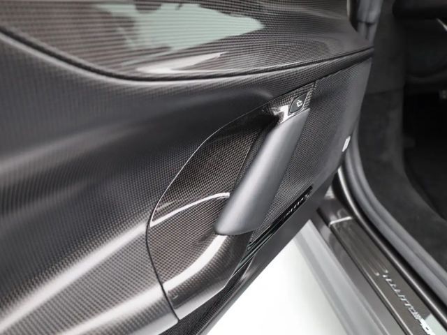 Ferrari SF90 Stradale