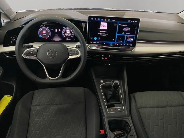 Volkswagen Golf 1.5 TSI BMT Golf VIII