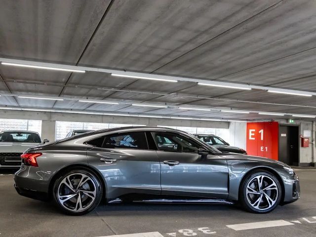 Audi e-tron GT Laser Pano HUD Standklima 360°