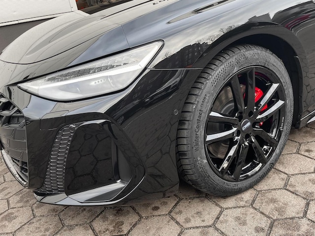 Audi A6 e-tron Avant Quattro