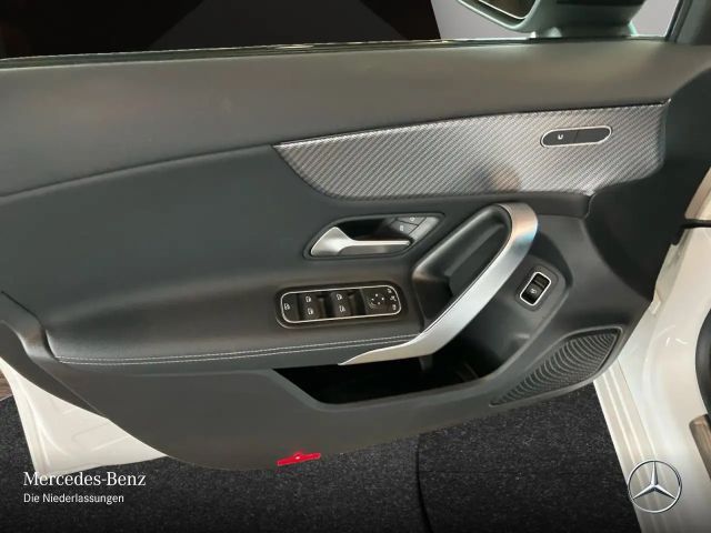 Mercedes-Benz A 200 A 200 d Progressive