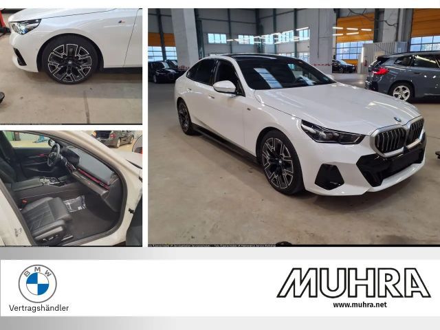 BMW 520 520d M-Sport Sedan