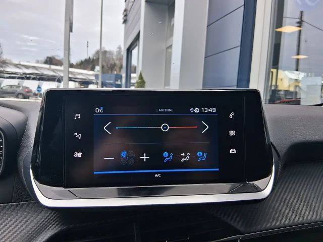 Peugeot 208 PureTech Style