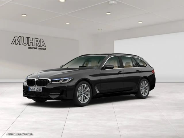 BMW 520 520d Luxury Line Touring xDrive