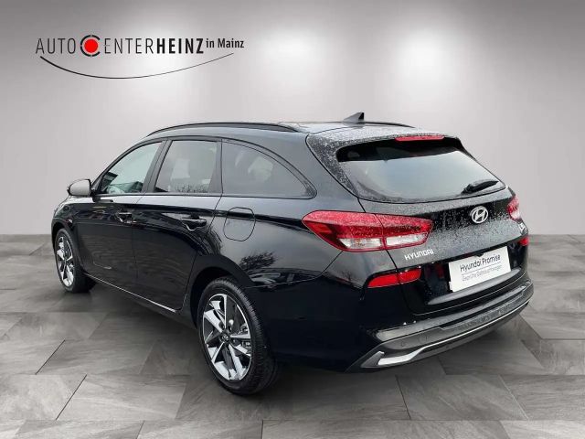 Hyundai i30 Advantage Hybrid