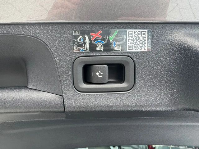 Mercedes-Benz CLA 200 AMG Line